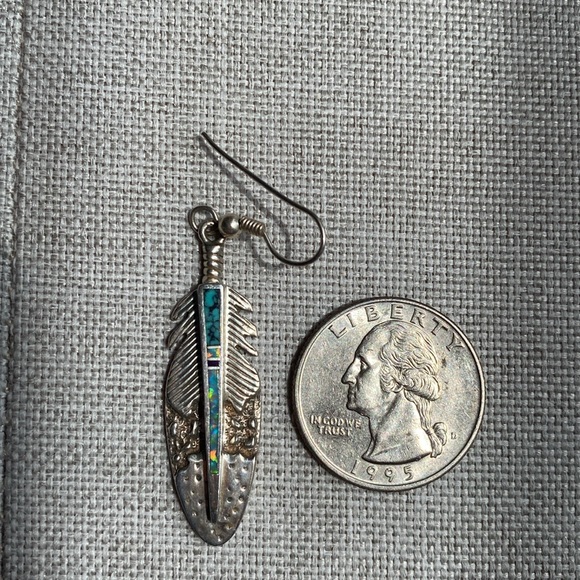 Native American “Amazing Lite Feather” Earrings By David Rosales - Picture 5 of 5